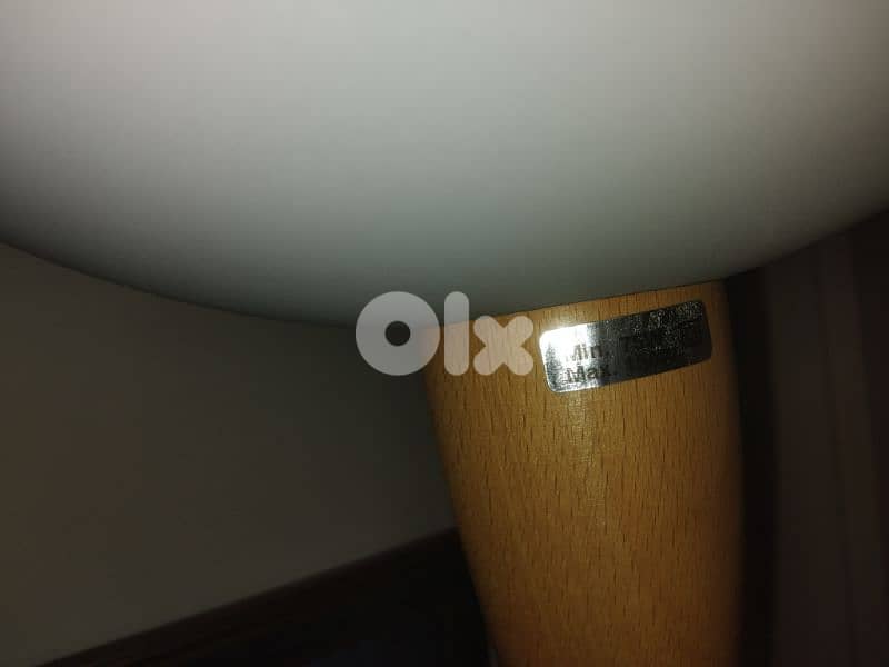 Black halogen floor lamp 4