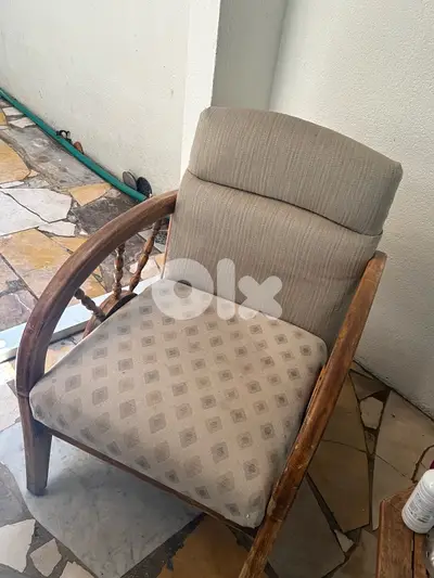 4 vintage couches
