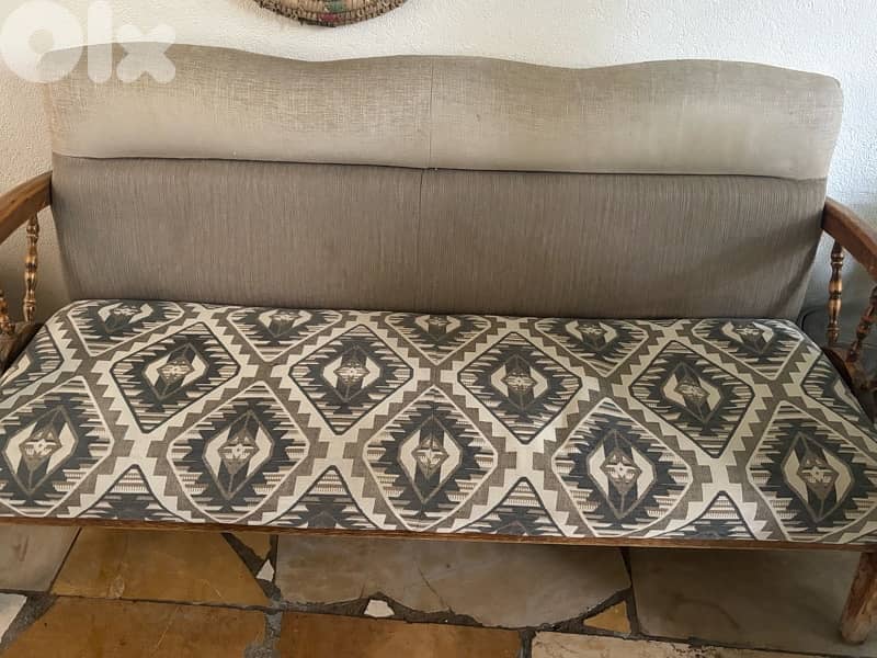 4 vintage couches 2