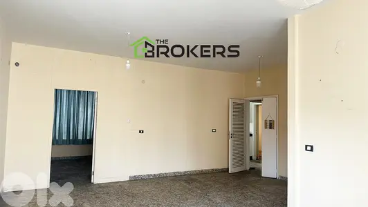 Apartment for Sale in Hamra  شقة للبيع في الحمرا