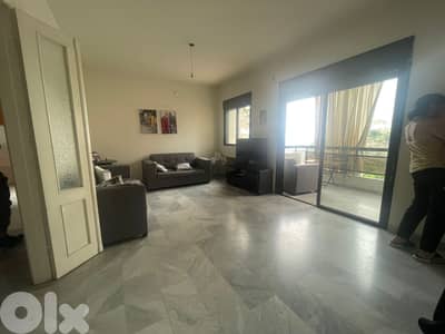 Apartment for sale in Biakout -  شقة للبيع في بياقوت