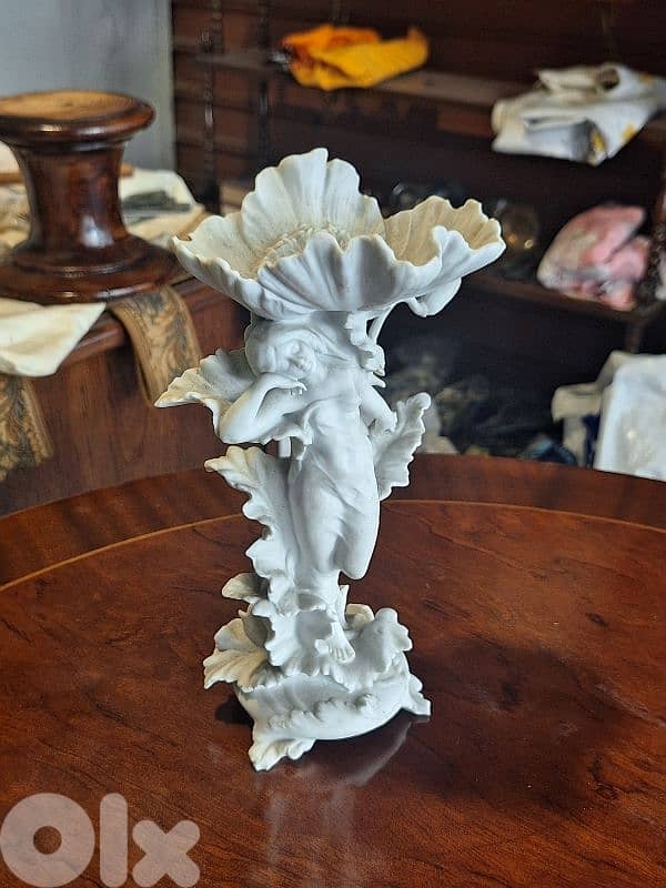 original signed biscuit statue 0