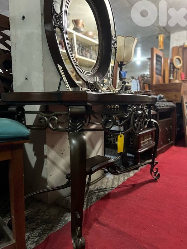 console with mirror 2