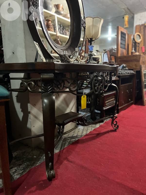 console with mirror 4