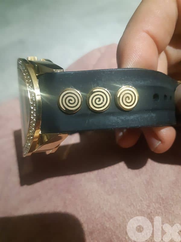2 Rovina watches 0