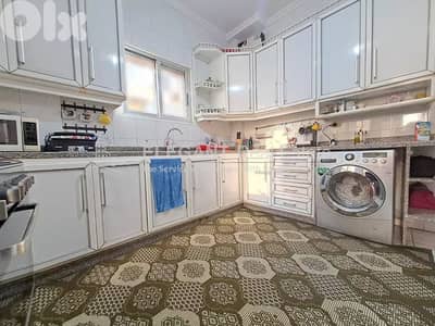 Fully Furnished Apartment in a Well Maintained Building !