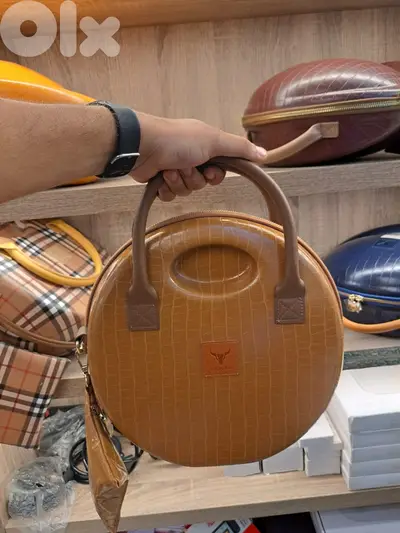 Angry bull Onyx studio 6 leather bag