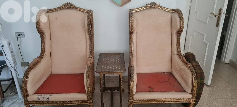 2 antique big chairs 0