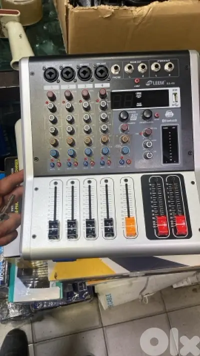 New digital mixer LEEM