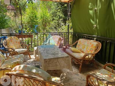 240m2 apartment+garden/terrace 4sale in Aley - شقة للبيع في عاليه