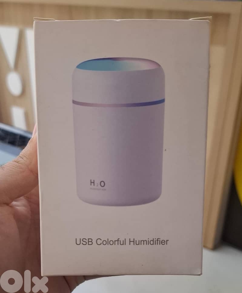 Usb colorful humidifier 14$ 0