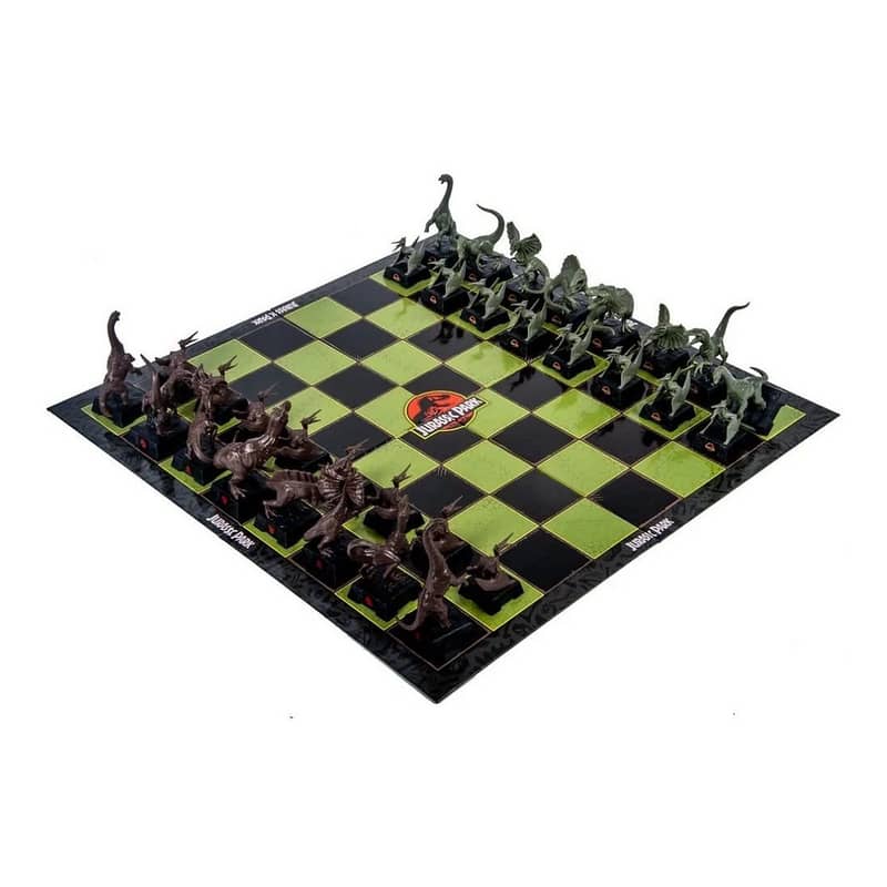Jurassic Park Chess Set (limited editition) (real price is 60$) 1