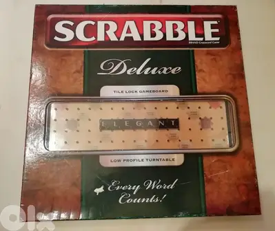Scrabble Deluxe Tile Lock Game elegant Low Profile Turntable complete