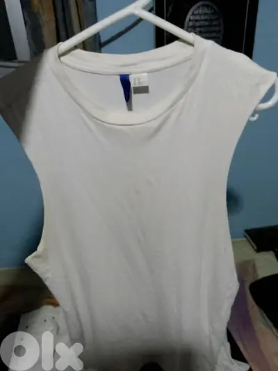 Sleeveless white T-shirt