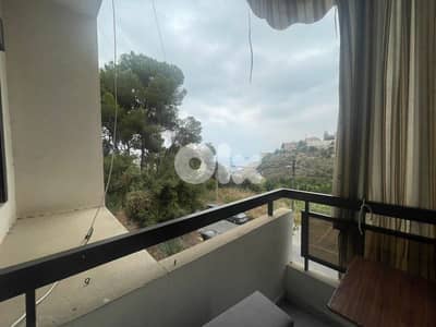 apartment For sale in biyekout شقة للبيع في بياقوت