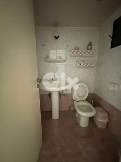 apartment For sale in biyekout شقة للبيع في بياقوت