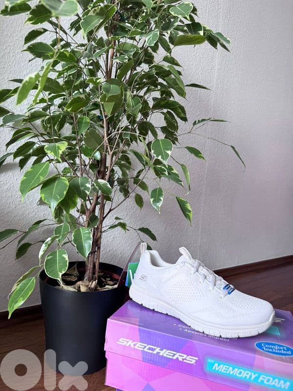 Skechers 37 سكيتشيرز 0