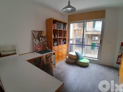 L18790-Beautiful 3-Bedroom Apartment For Sale in Achrafieh, Geitawi