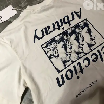 Pull&Bear Selection Arbitrary T-shirt - Size L