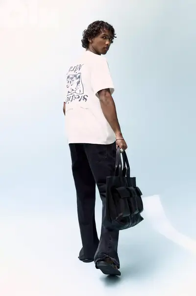 Pull&Bear Selection Arbitrary T-shirt - Size L