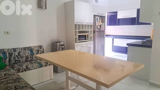 L18617-4-Bedroom Apartment For Rent in Corniche Al Mazaraa, Ras Beirut