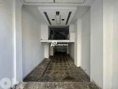 2 Floors Shop For Rent in Downtown