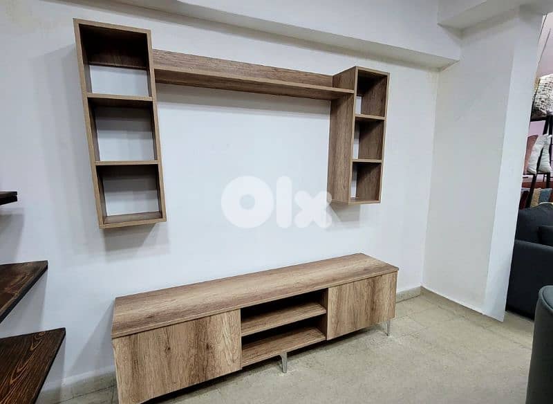 طاولة TV 0