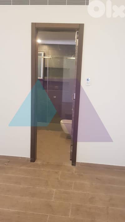 220 m2 apartment+open view 4sale in Zkak el blat - شقة في زقاق البلاط