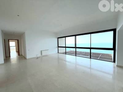 Apartment for sale in Manara/ Amazing Seaview/ Spacious