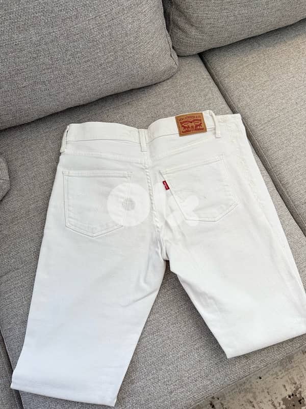 levis shaping white jeans size s like new, rarely worn 0