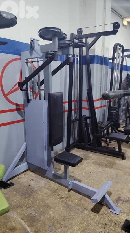 pec rear like new (black and grey color available) 2