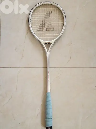 Pro Kennex Dominator squash racquet with 20 free tennis ball