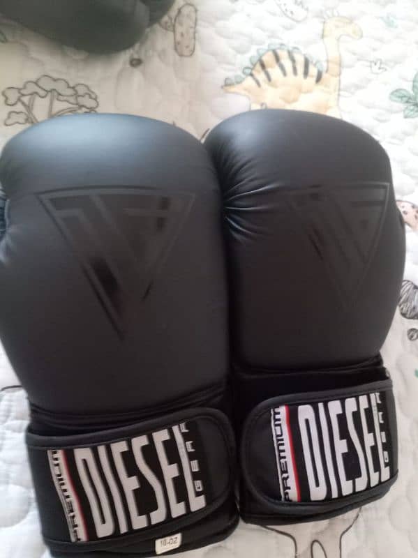 TWO BOXING GLOVES (DIESEL) size 10 oz 1