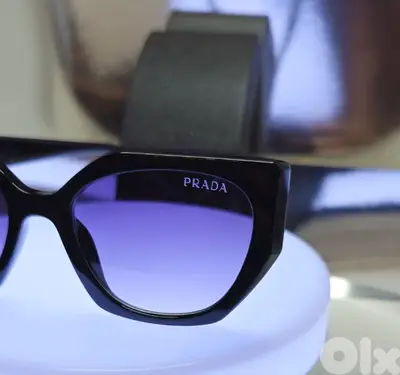 Prada new collection women Black cat eye Sunglasses