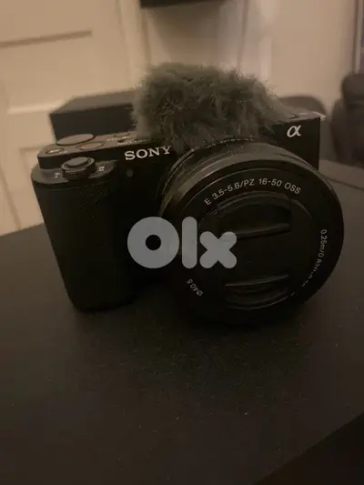 Sony ZV e10 camera (barely used)