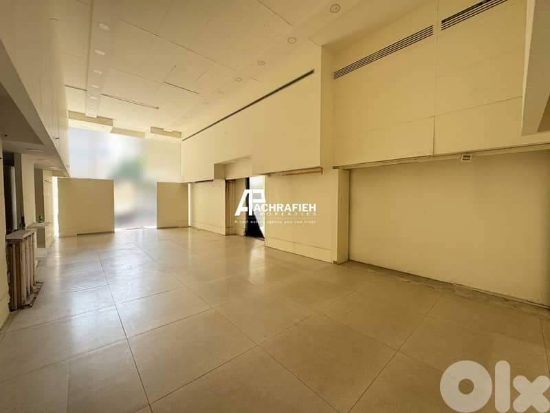 700 Sqm - Restaurant For Rent in Downtown 0