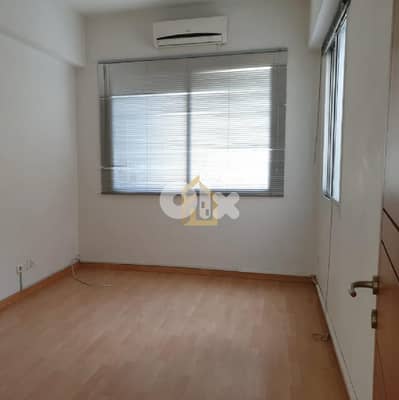Showroom for rent in Achrafieh JD195 صالة عرض للإيجار في الأشرفية