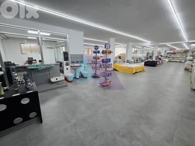 1000m2 Store|Prime Loaction|4sale in Mar Takla/hazmieh - مار تقلا