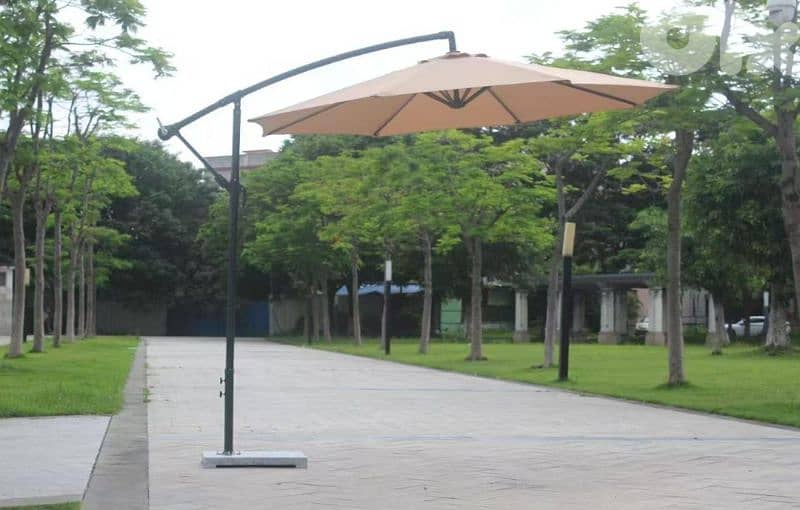 banana umbrella 0