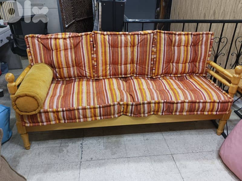 Arabic seat 0