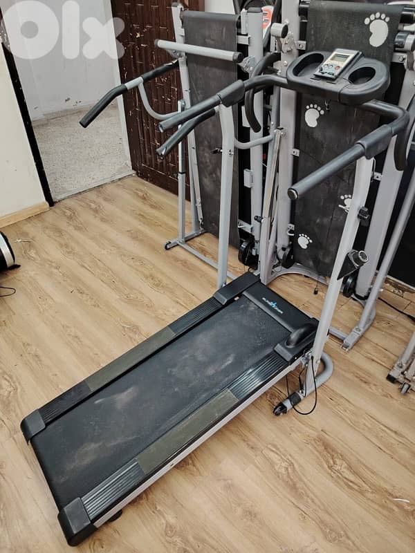 manual treadmill like new no electricity needed 2