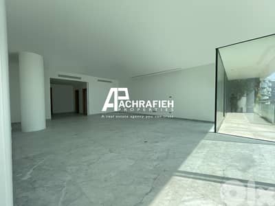 320 Sqm - Apartment For Sale In Downtown