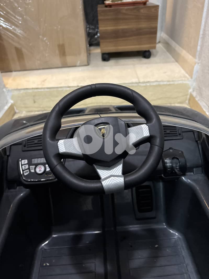 Lamborghini toy car 1