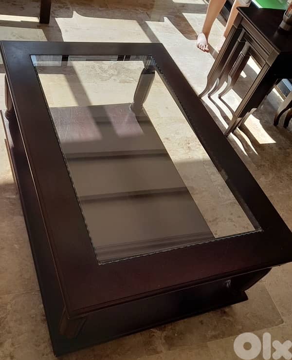 table used in very good condition 60$ 0