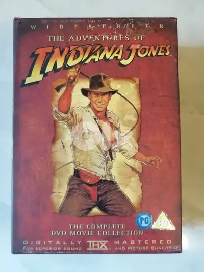 Indiana Jones 3 movies plus bonus disc in a 4 DVDS box set