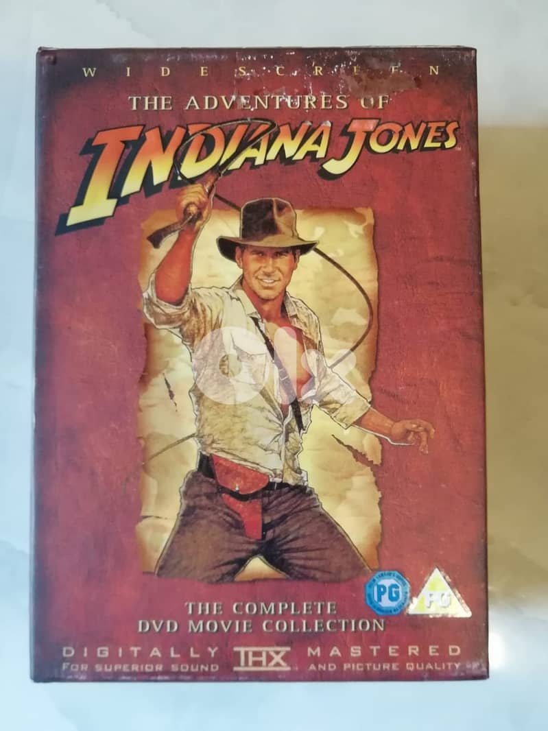 Indiana Jones 3 movies plus bonus disc in a 4 DVDS box set 0