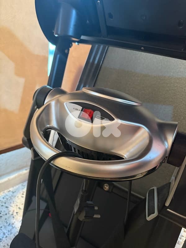 like new treadmill 3