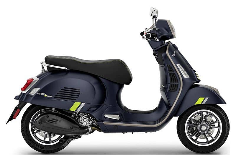 Vespa gts super tech 300cc 0klm 2025 0