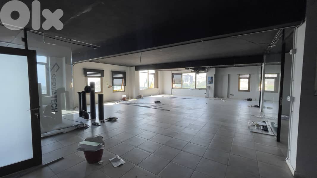 RWB275CA - Office for rent in Jbeil on the highway 0