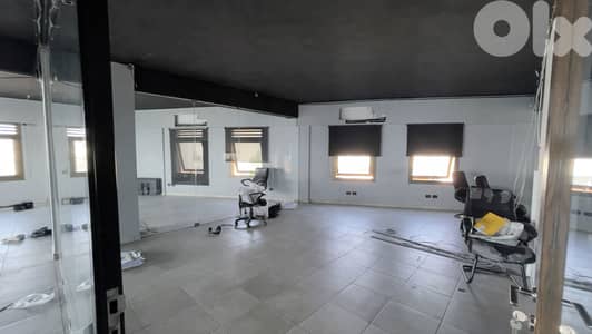 RWB275CA - Office for rent in Jbeil on the highway